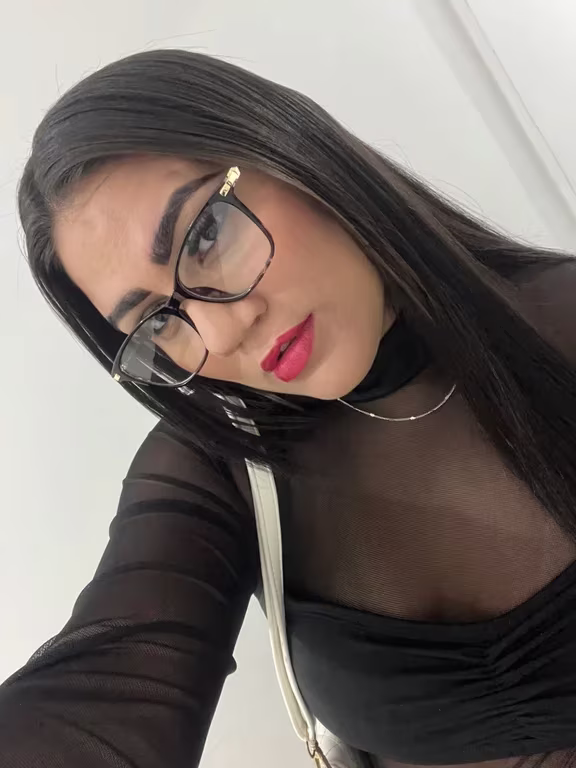 Ariela Oliveira – Mãos de Fada | Cearense Sensual, Curvas Marcantes Massagem em