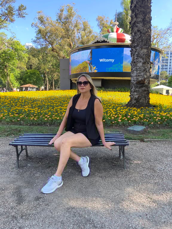 Massagem tântrica sensitiva & terapêuticas. Massagem tântrica