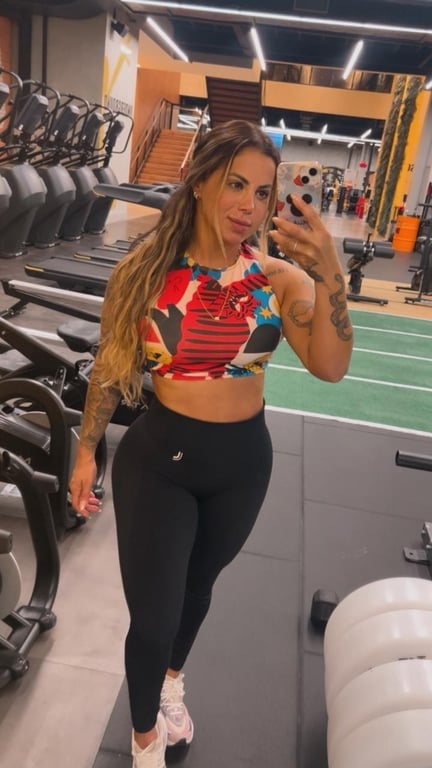 Kamilla Um momento só seu, de cuidado, silêncio e bem estar Massagem