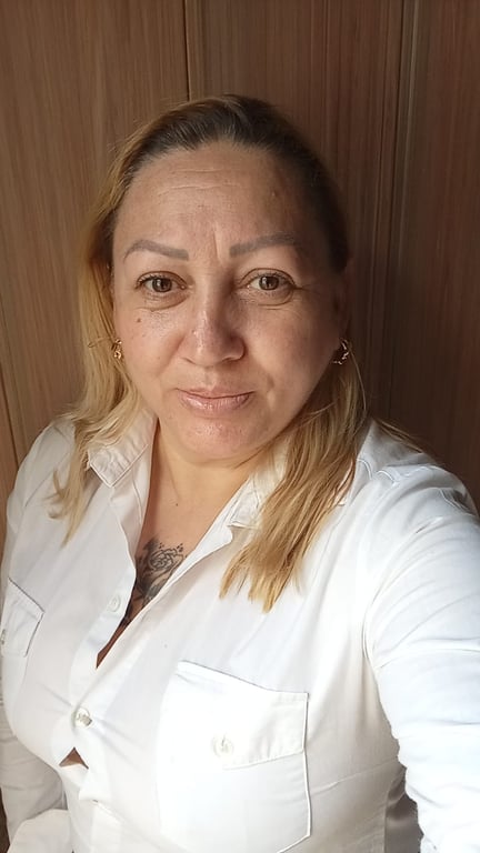 Lise Massagem Tântrica Surya