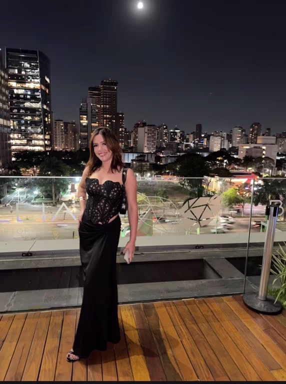 Sabrina | Massagens Sensoriais Uma Experiência Exclusiva de Bem Estar