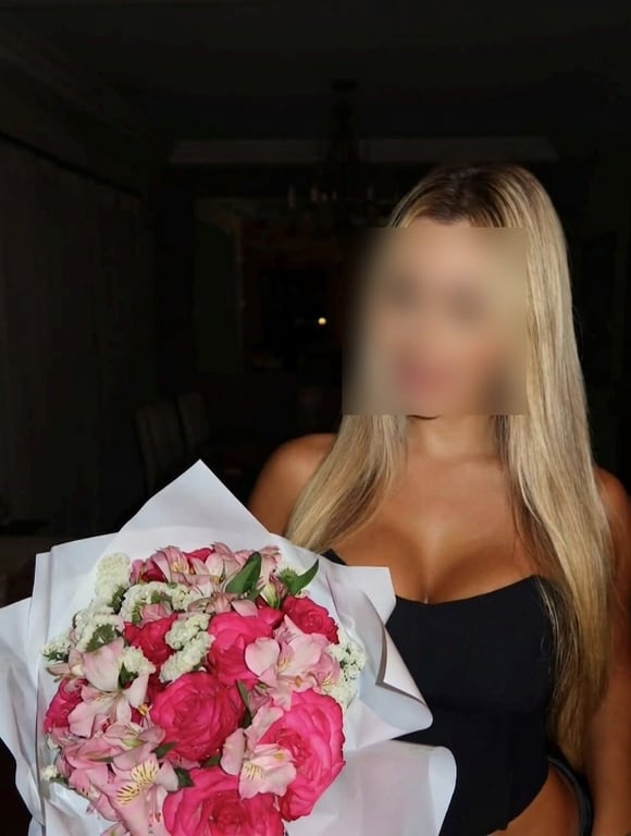 Paola Garcez - A melhor massagem Nuru da sua vida!