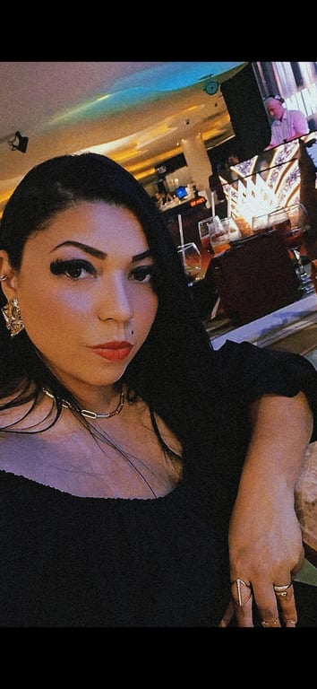 Emily massagem sensual tantra. Massagista em