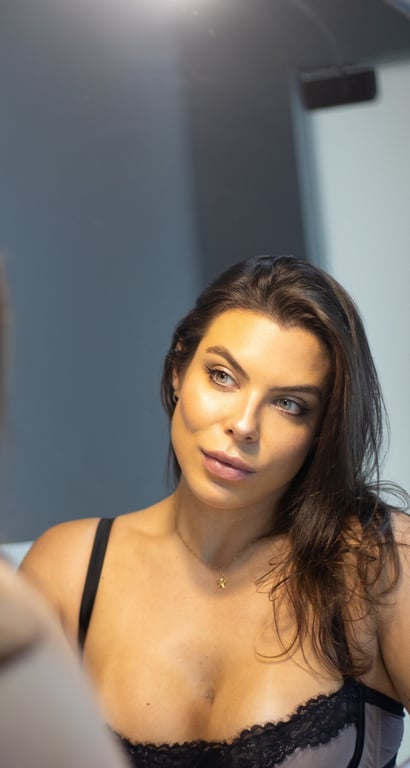 Terapeuta Pietra | Massagem Tântrica, Nuru e Relaxante