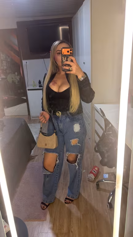 Paolla Sanches Atendimento Vip Massagem e Relaxamento Massagem sensual em