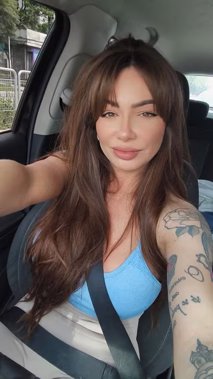 Helena Massoterapeuta Sensual e Relaxante