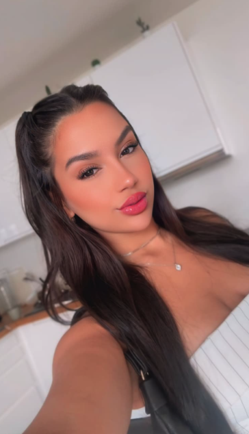 Terapeuta Clara Massagem nuru em