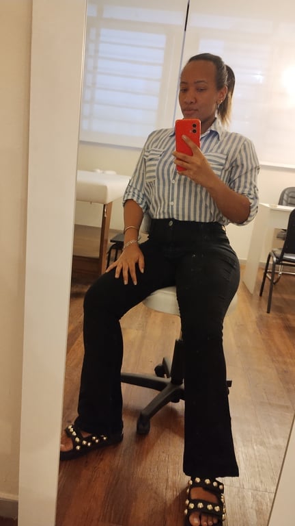 Eliza massoterapia e Estética Massagem
