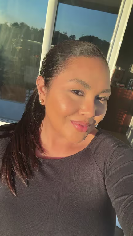 Liz massagem relaxante e nuru Massagem sensual