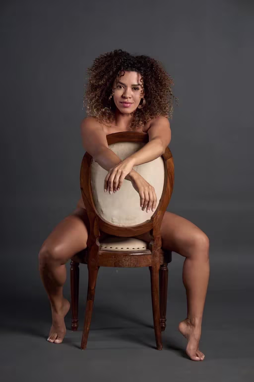 Bella, elegancia desejo e quimica na medida certa. Massagem sensual