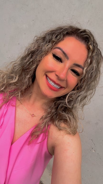 Alice Ferraz,venha ter sua melhor experiência no mundo das massagens..