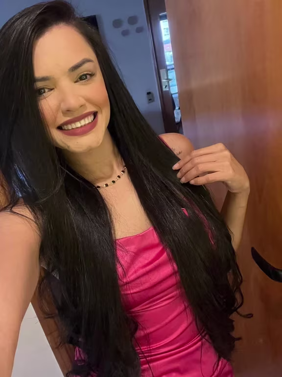 Bella Especialista em massagens relaxantes e sensuais! Massagem