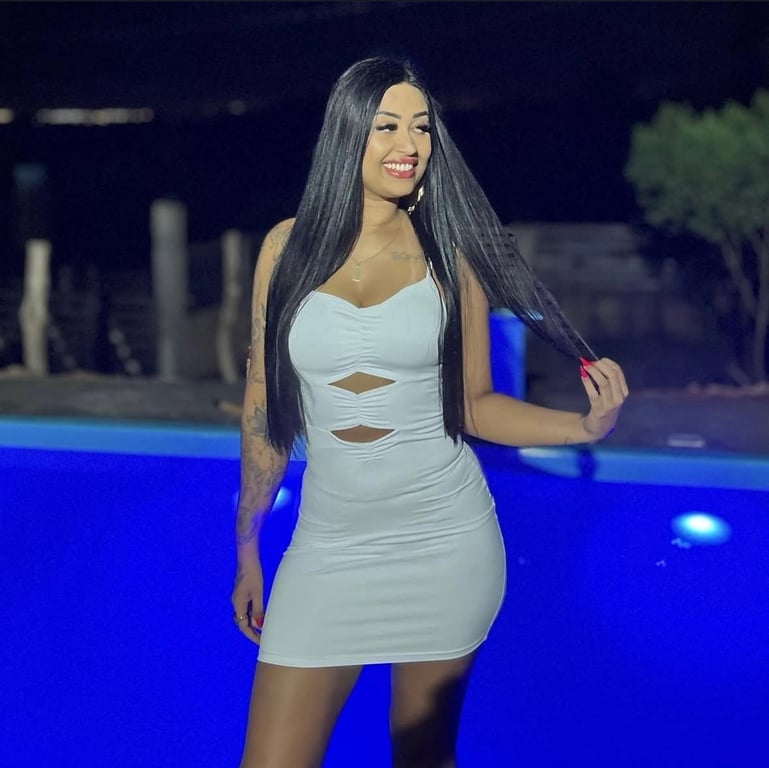 Mia Carvalho Massagem Mia Carvalho Massagem