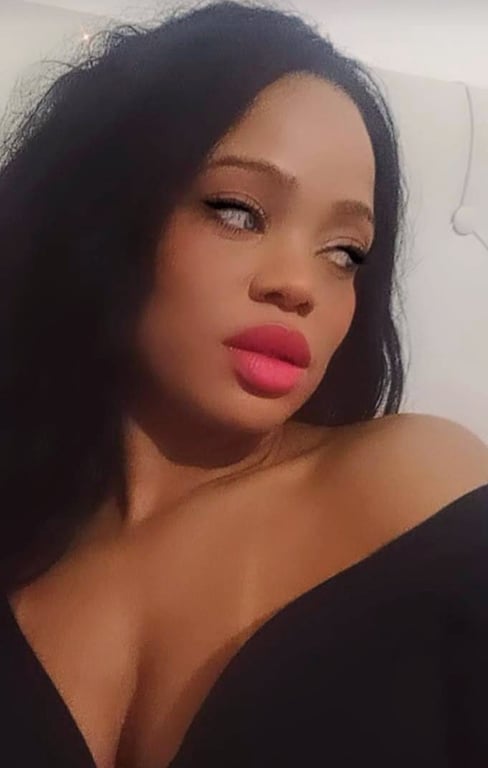 Realizo massagens relaxante sensual completa.