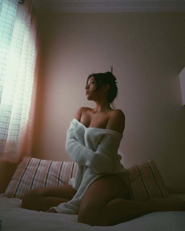 Bella -Massagem erótica, sensual, Tântrica e Nuru