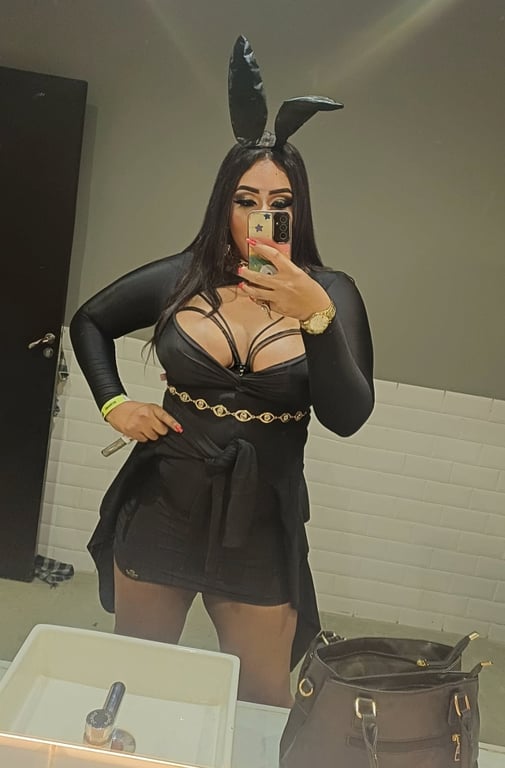 MASSAGISTA TRANSEX MASSOTERAPEUTA DIFERENCIADA 