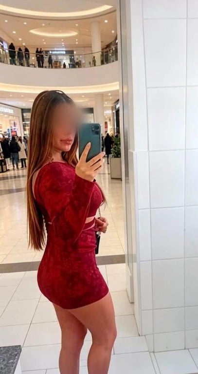 Sou Ruby Terapeuta especializada em massagem terapêutica e sensual.