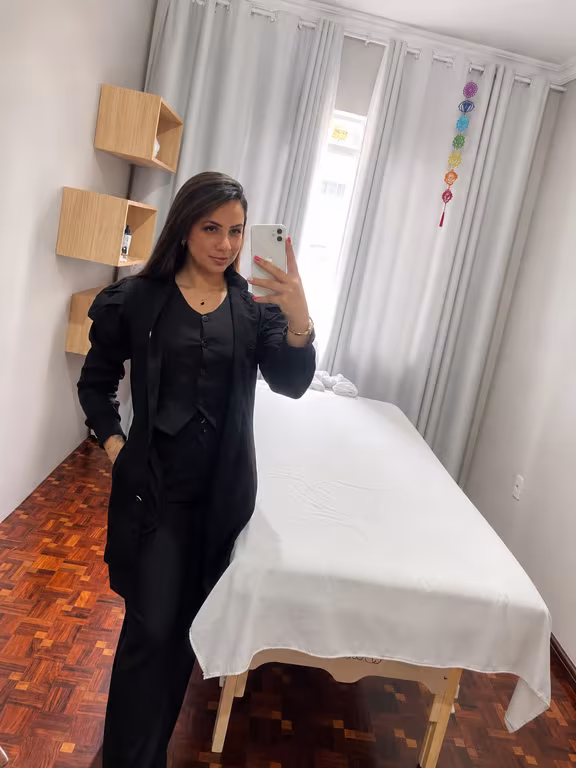Massagem Erótica & Depilação sensual Curitiba alto da xv Massagem nuru em