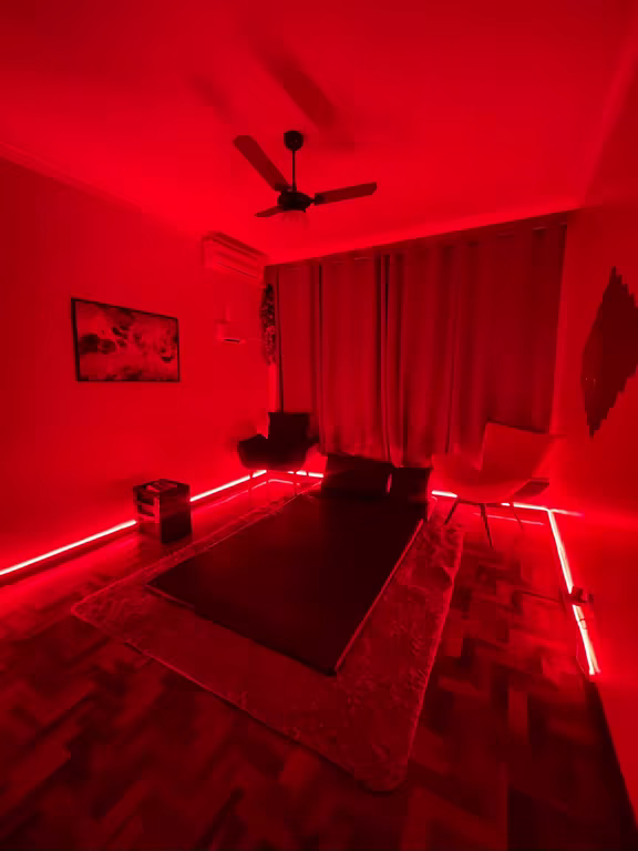 Terapeuta Manu Maia • Studio Tantra | Londrina PR Massagem em