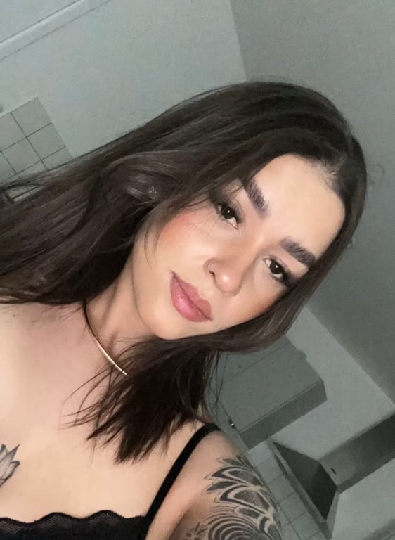 Luna — massagem relaxante & Nuru para momentos únicos.