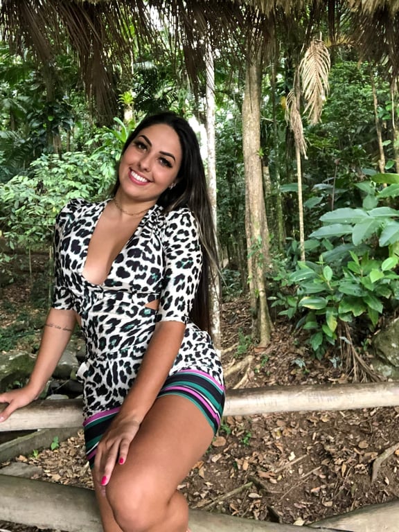 Me chamo Kelly, e será um prazer te proporcionar prazer e relaxamento 