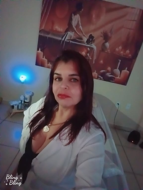 Valeriah Terapeuta Corporal massagem relaxante