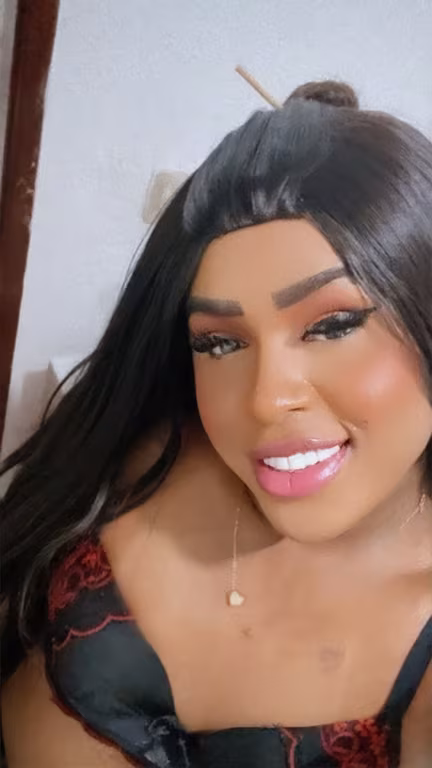 CAROL SOUZA TRANS MASSOTERAPEUTA Massagem nuru