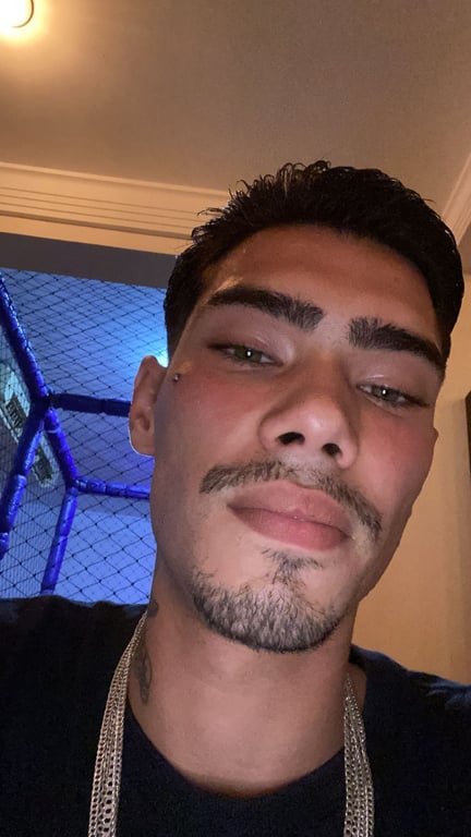 James [ massouterapeuta novo na cidade]