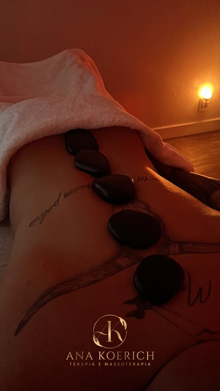 Terapeuta Ana Koerich | Cuidado, Equilíbrio e Alívio das Dores Massagem sensual