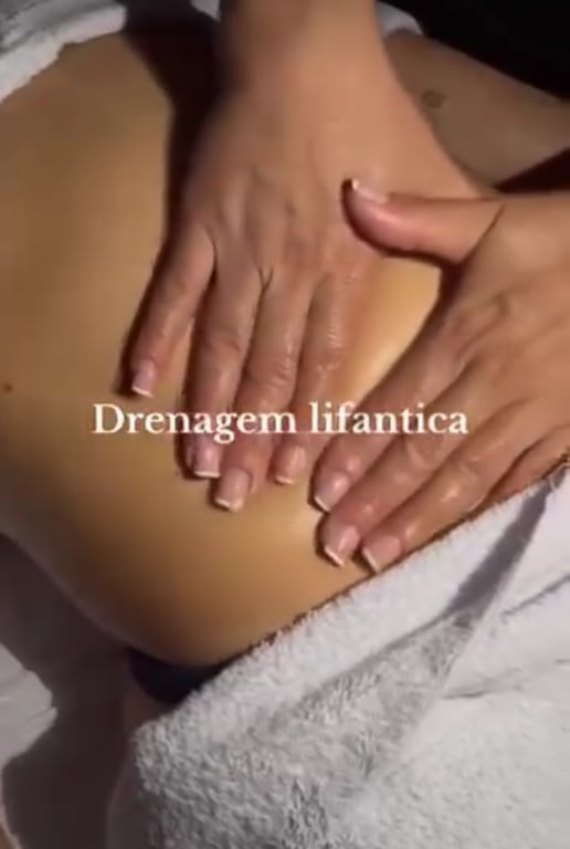 Terapêutica Profissional | Atendimento Solo e 4 Mãos Massagem nuru em