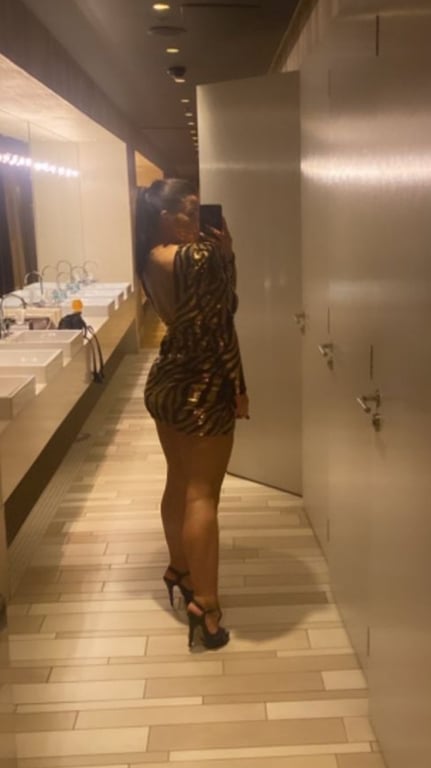 Elenah Massagens Terapia Relaxante com o Toque