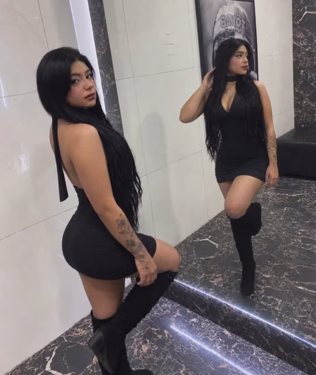 Jade | Carisma, atenção e uma massagem inesquecível Massagem tântrica em