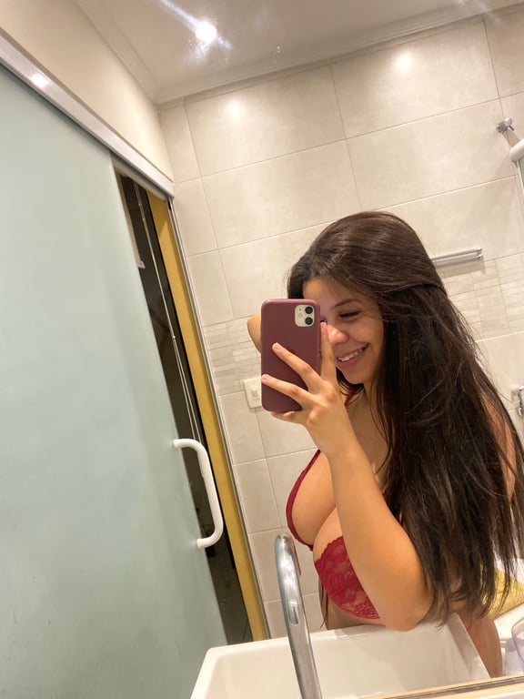 Helena - Massagem Sensual, Nuru e Relaxante