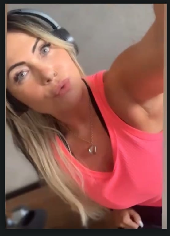 Gisely MASSAGEM SENSUAL,NURU,TÂNTRICA E RELAXAMENTO COM PRAZER Massagem