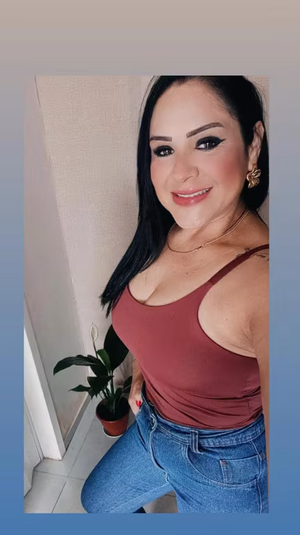 Sarah massoterapeuta massagem tântrica; mix corpo a corpo (Nuru);