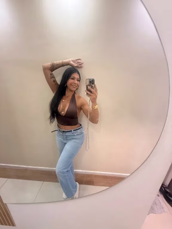 Chiara Venturi,charme, presença e discrição. Te aguardo ! Massagista em