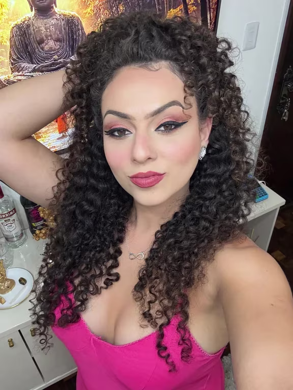Crystal a melhor Nuru de Curitiba Massagem