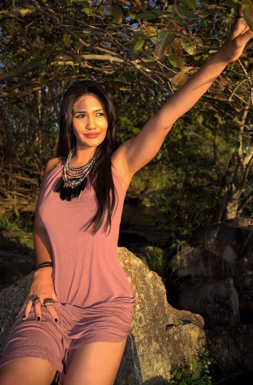 Nayara Almeida| Nuru Massage & Terapia Tântrica