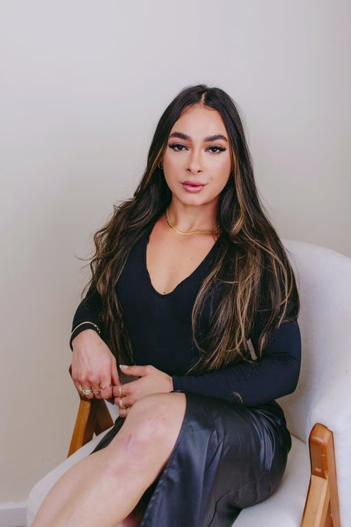 Massagens Sensuais e relaxantes com a Terapeuta Ayra Monteiro.