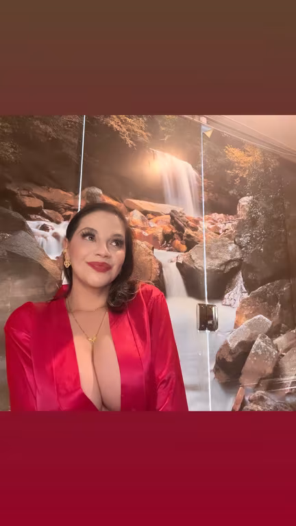 Ruby_ A melhor e mais completa terapeuta de SP
