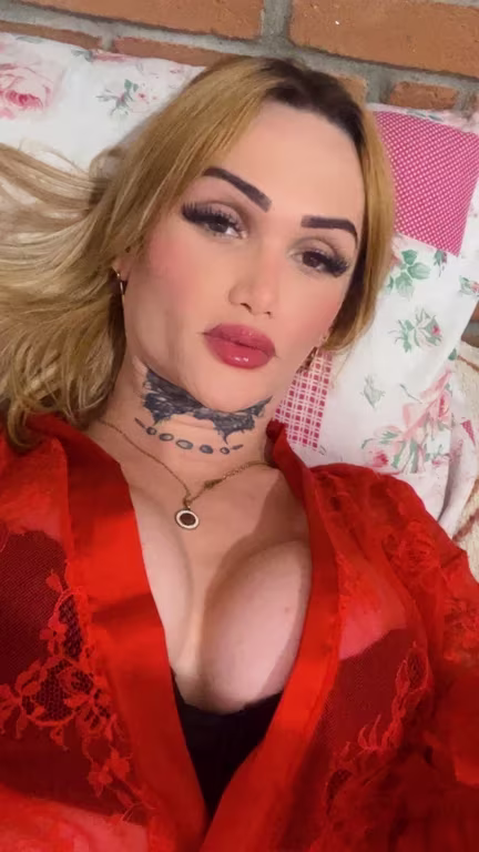 Pamella vilar top referência em atendimentos com todos os públicos Massagem em