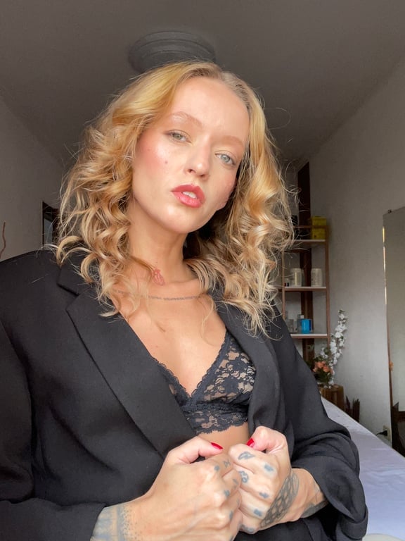 Clara - Terapia Corporal | Reconexão | Relaxamento Profundo