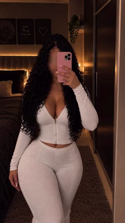 Kyara Santiago| Massagem relaxante, Nuru, tântrica e outras.