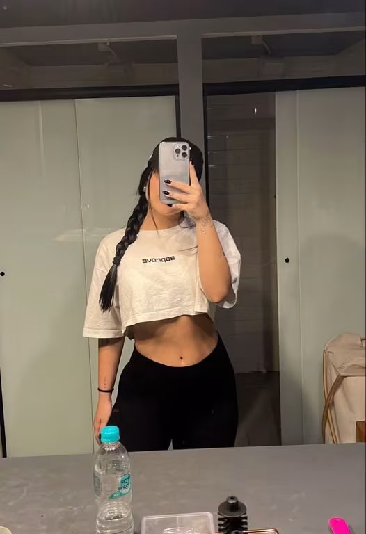 Me chamo lua, e vou te levar até ela, com uma massagem deliciosa.