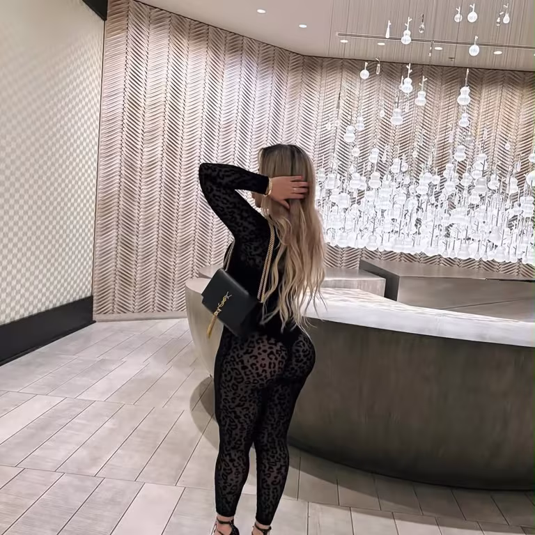 Melissa Andrade - Massagem Nuru e Relaxante