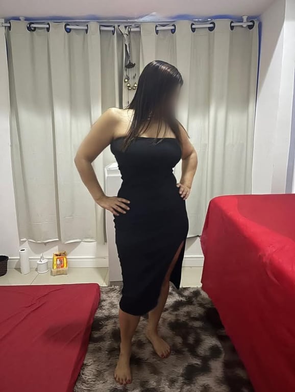 Karla Mendes - Massagens Terapêutica, Tântrica e Sensuais. Massagem nuru