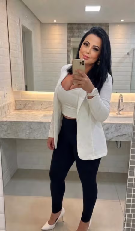 Camily Mia de rosto novo sempre melhorando o visual Limeira Massagem