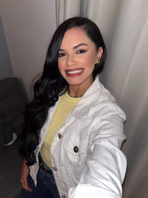 Bella Especialista em massagens relaxantes e sensuais! Massagem