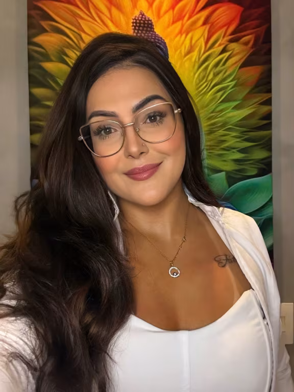 Júlia Massoterapeuta Massagem nuru em
