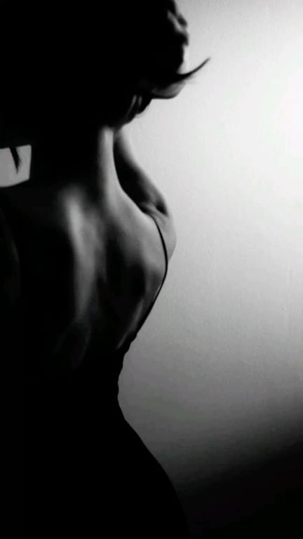 Lilith Pronto para o feitiço? Você não me encontrou por acaso. Massagem